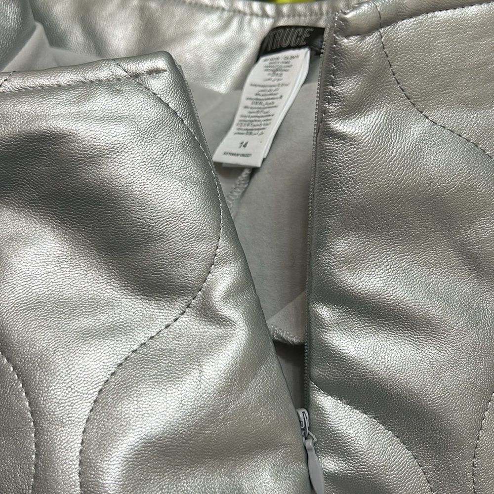 Kids' Metallic Faux Leather Skort In Silver(Size 14) - Picture 4 of 5
